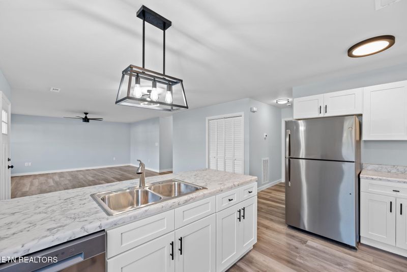 207 Butler Rd, Oak Ridge, TN 37830