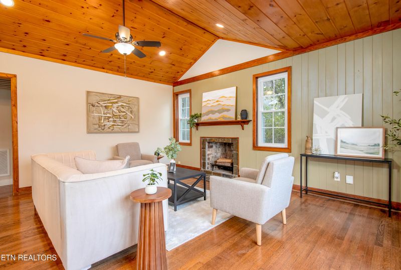 207 Catlett Rd, Knoxville, TN 37920