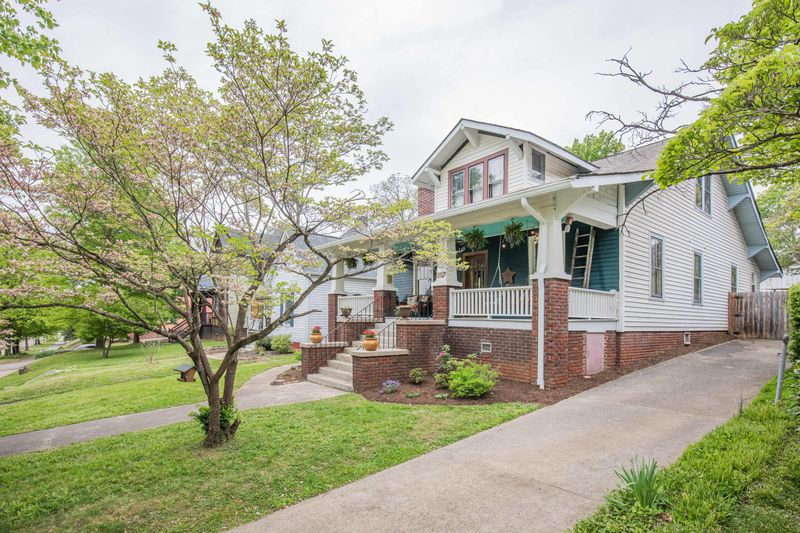 207 E Oklahoma Ave, Knoxville, TN 37917