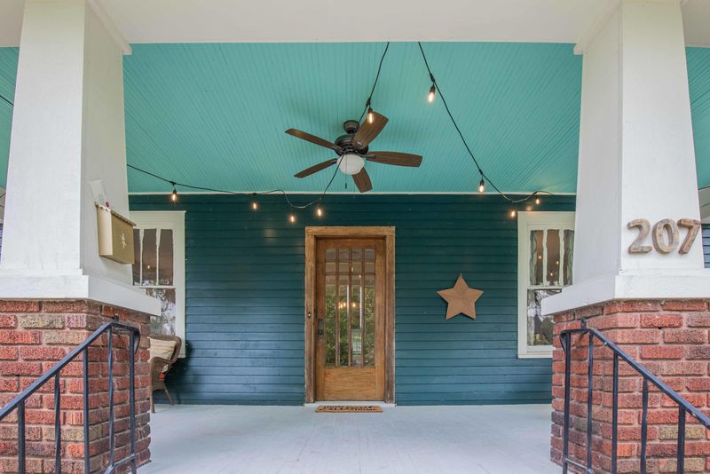 207 E Oklahoma Ave, Knoxville, TN 37917