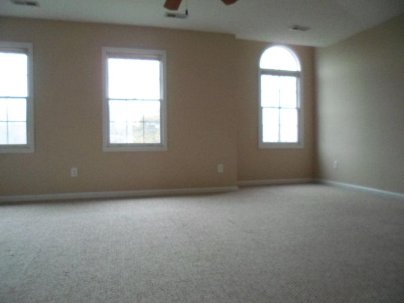 207 Gardner Ln, Powell, TN 37849