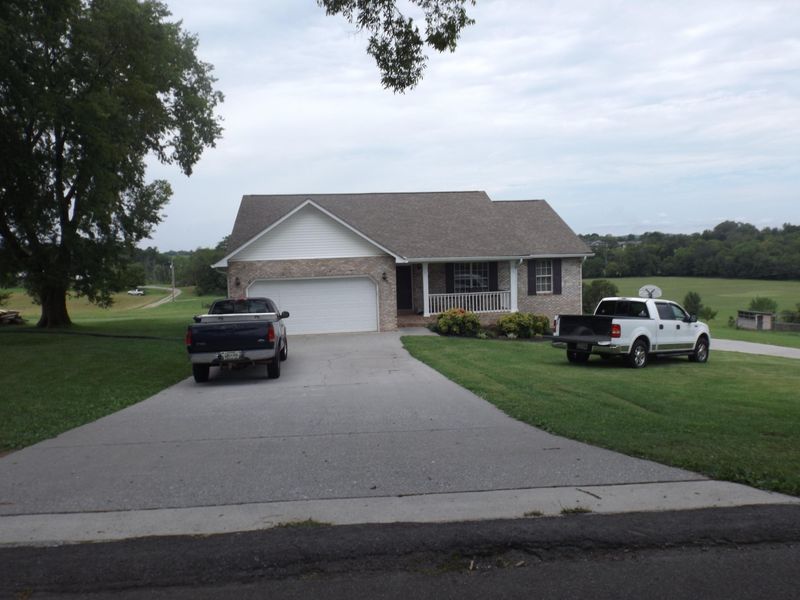 207 John Helton Rd, Maryville, TN 37804