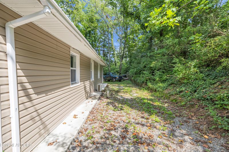 207 Manhattan Ave, Oak Ridge, TN 37830