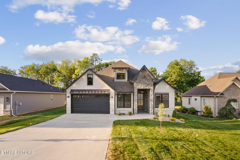 207 Ogana Ln, Loudon, TN 37774