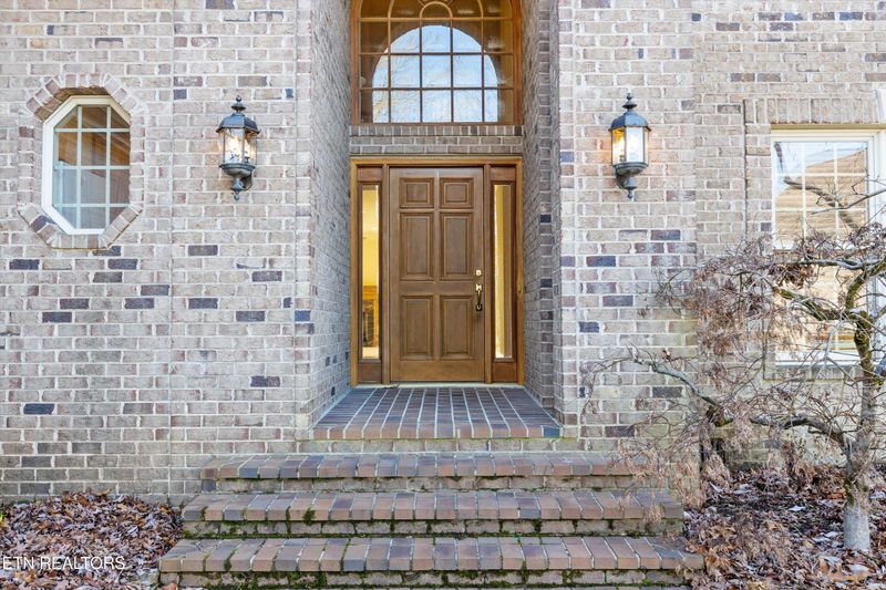 207 Oligi Cir, Loudon, TN 37774
