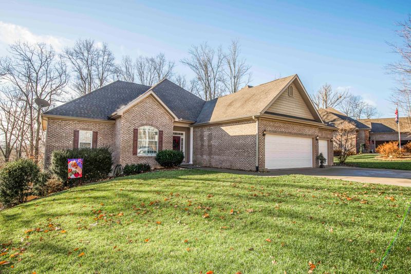 207 Osage Dr, Loudon, TN 37774