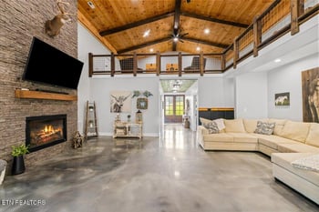 207 Park Ln, Andersonville, TN 37705