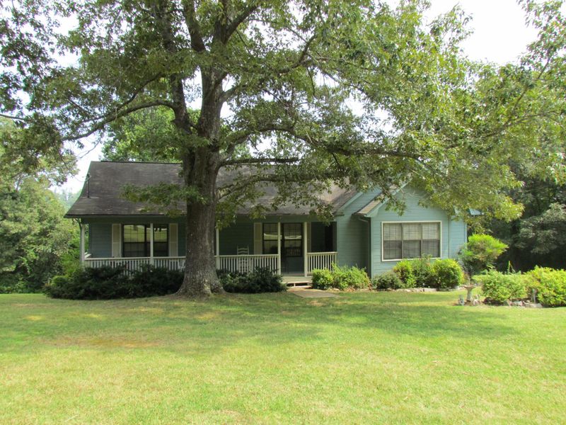 207 Powell, Loudon, TN 37774