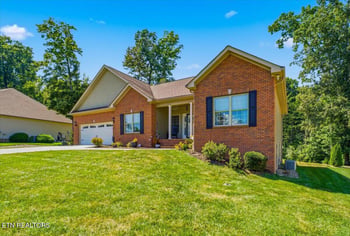 207 Seminole Cir, Loudon, TN 37774