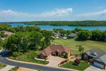 207 Tuhdegwa Ln, Loudon, TN 37774