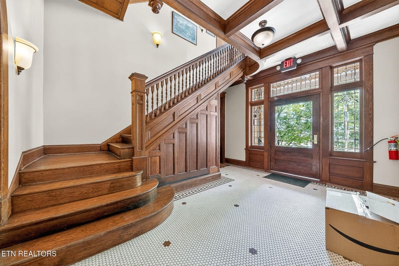 207 W Church Ave #202, Knoxville, TN 37902