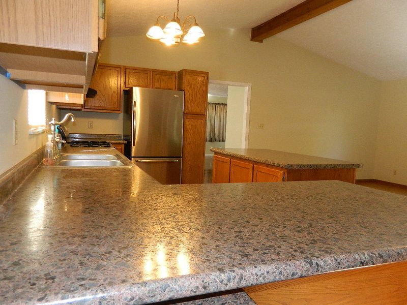 207 White St, Clinton, TN 37716