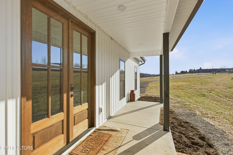 2072 Rutledge Pike, Blaine, TN 37709