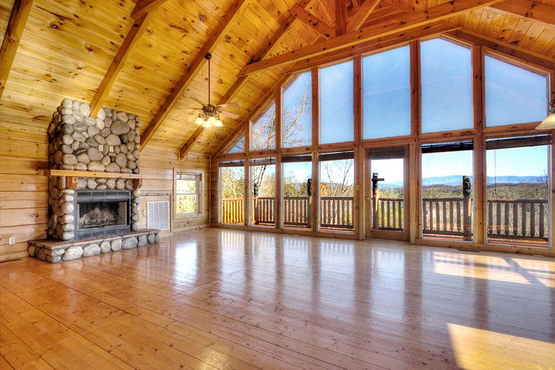 2076 Grand Vista Dr, Sevierville, TN 37876