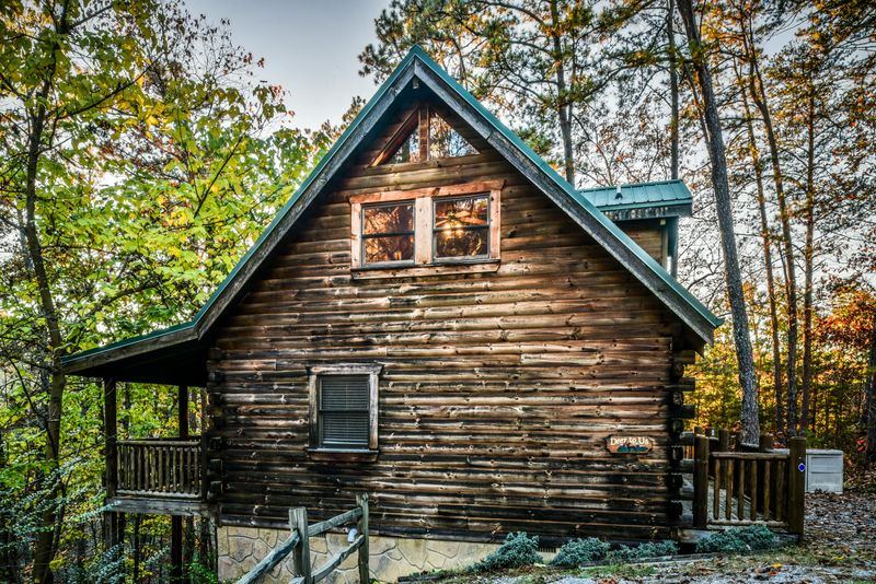 2079 Windy Ln, Sevierville, TN 37876