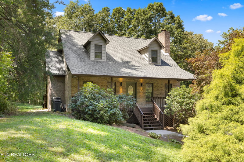 208 Chestnut View Dr, Kingston, TN 37763