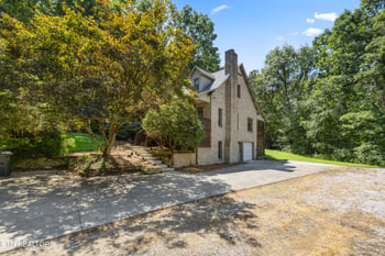 208 Chestnut View Dr, Kingston, TN 37763