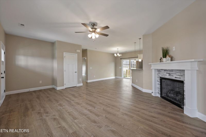 208 Daniel Morris Point, Clinton, TN 37716