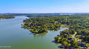208 Lake Crest Dr, Lenoir City, TN 37772