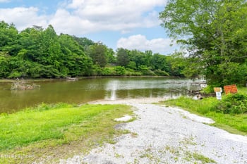 208 Morning Cove Rd, Kingston, TN 37763