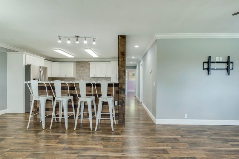 2085 Robinson Rd, Loudon, TN 37774