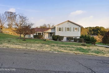 2085 Seven Oaks Dr, Morristown, TN 37814