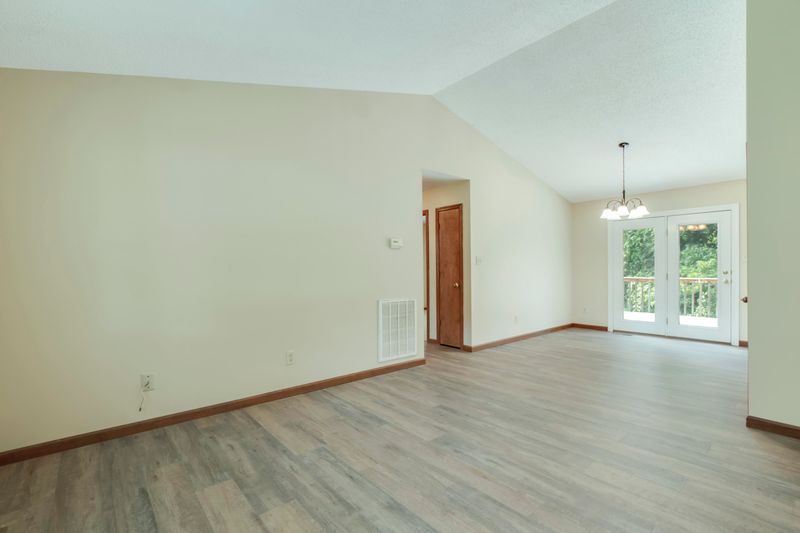 2088 Cecil Johnson Rd, Knoxville, TN 37921