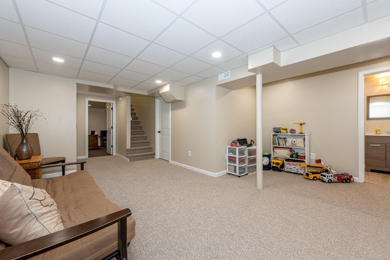 209 Arbor Dr, Maryville, TN 37804
