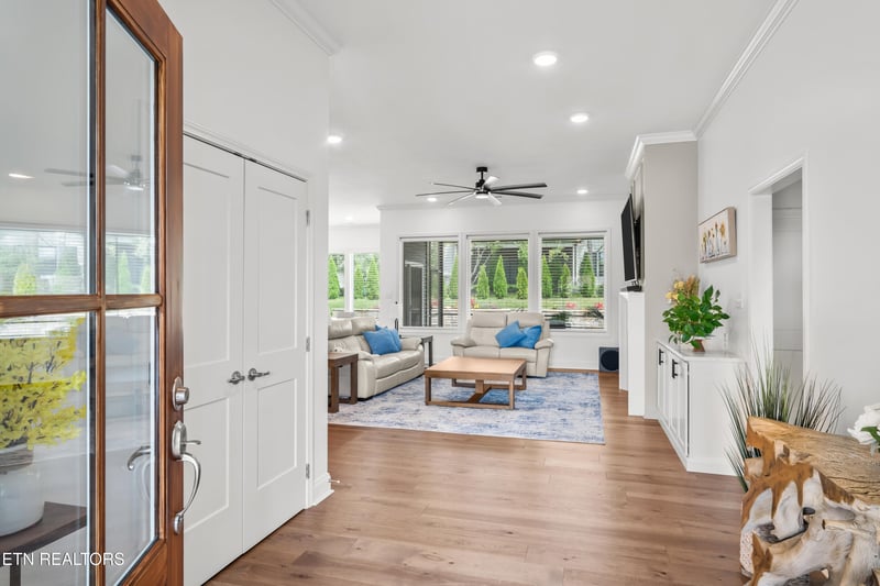 209 Chogi Ln, Loudon, TN 37774