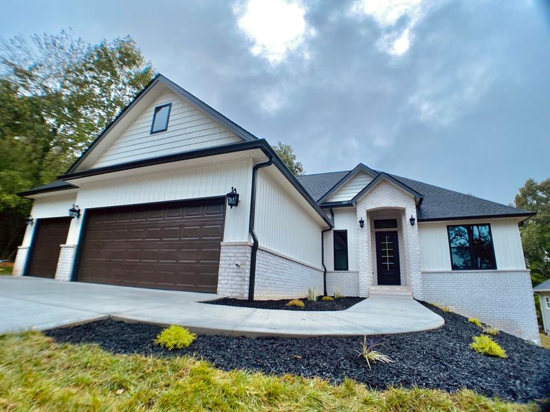 209 Choowa, Loudon, TN 37774
