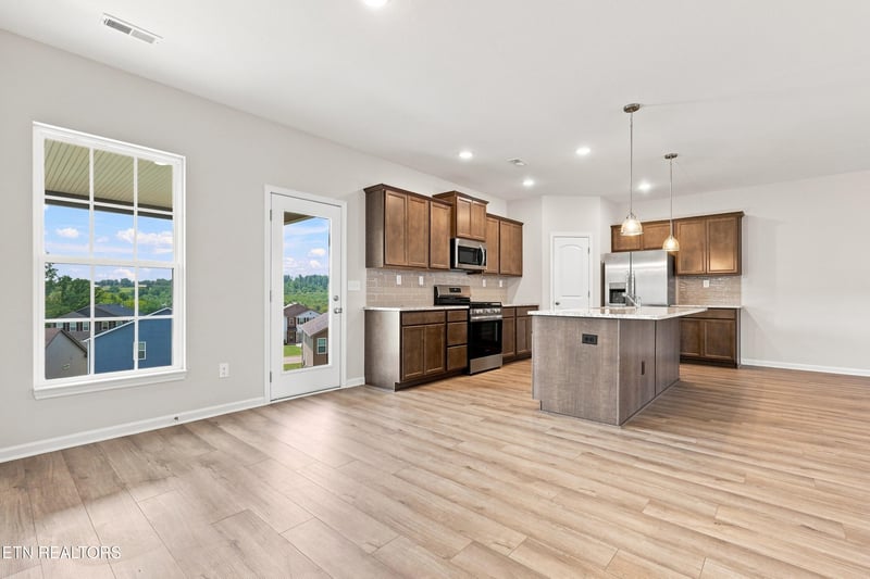 209 Clover Meadow Ln, Maryville, TN 37801