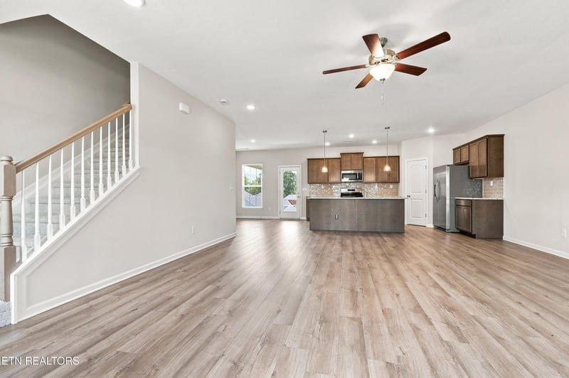 209 Clover Meadow Ln, Maryville, TN 37801