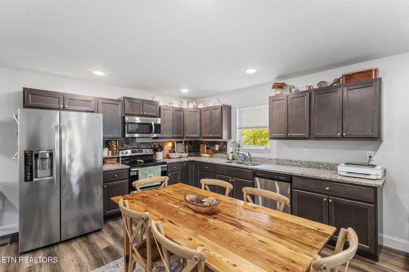209 County Road 439, Athens, TN 37303