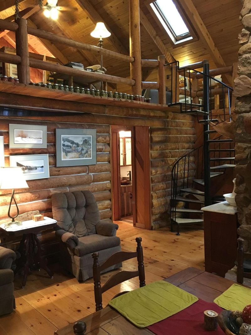 209 Deer Run Dr, Maryville, TN 37803