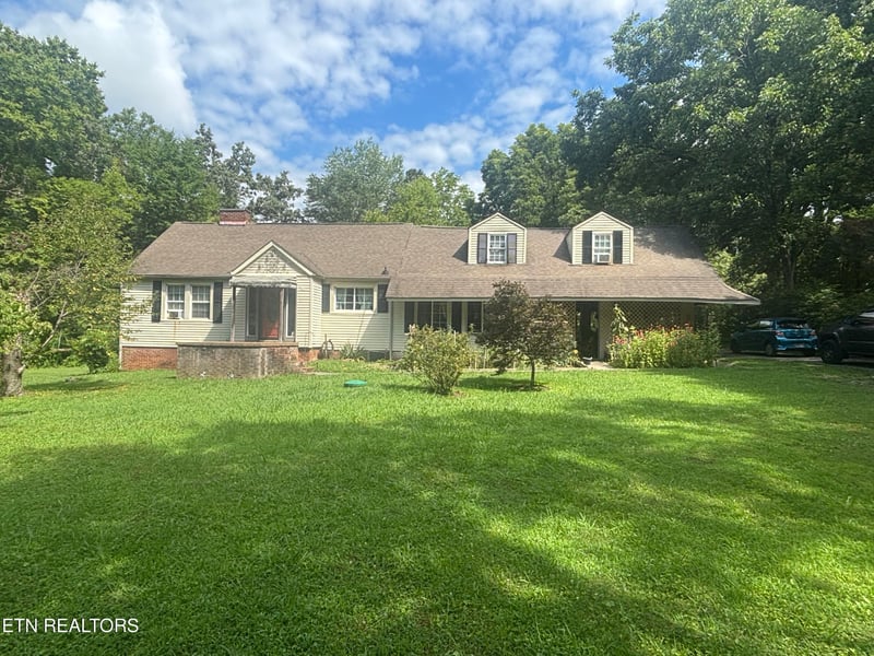 209 E Norton Rd, Knoxville, TN 37920