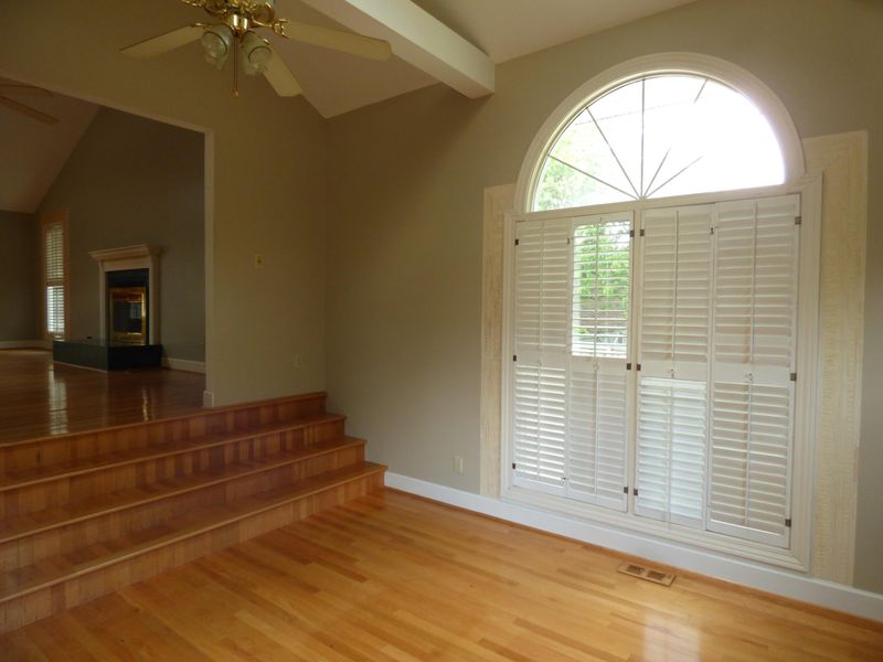 209 Edgemoor Rd, Powell, TN 37849