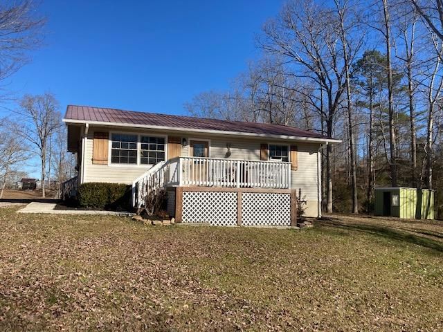 209 Magnolia Ln, Lafollette, TN 37766