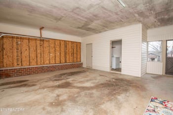 209 N Laurel Cir, Knoxville, TN 37912