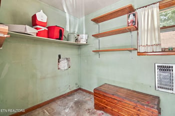 209 Oak St, Jellico, TN 37762