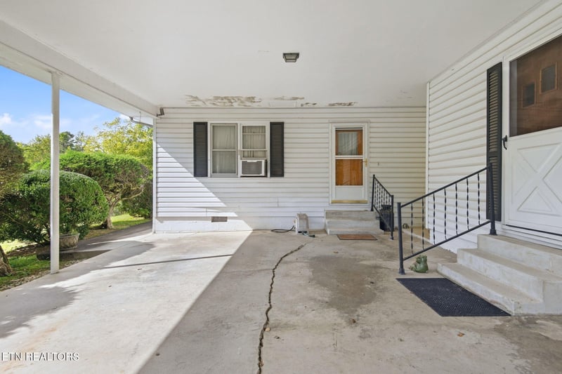 209 Oak St, Jellico, TN 37762