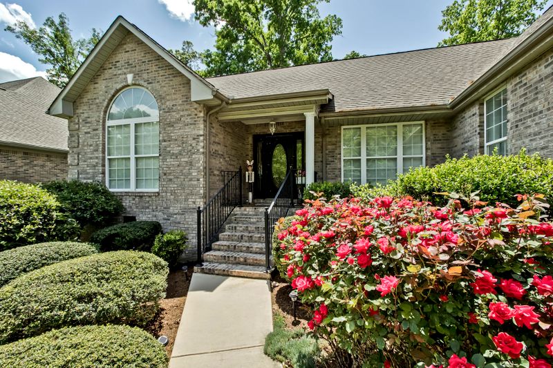 209 Oligi Cir, Loudon, TN 37774