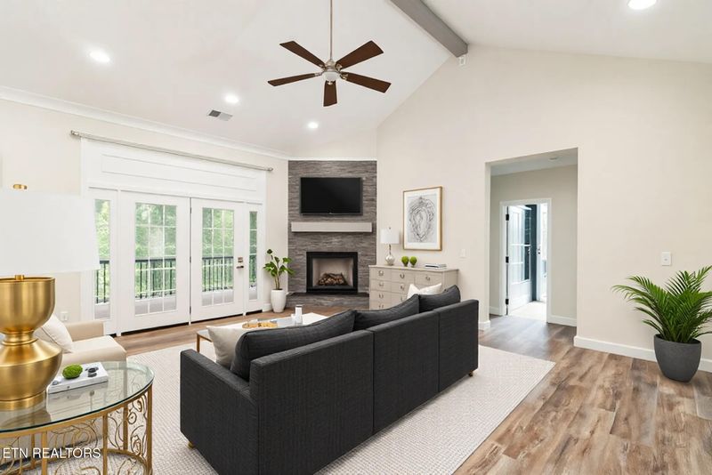 209 Ootsima Way, Loudon, TN 37774
