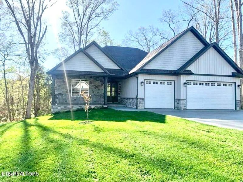 209 Ottawa Pl, Loudon, TN 37774