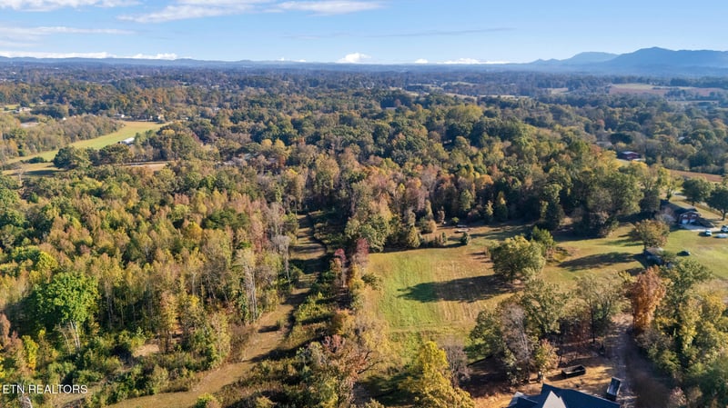 209 Ridge Rd, Maryville, TN 37803