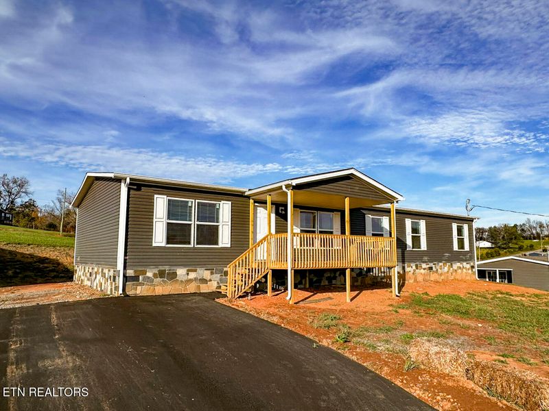 209 Schertz Ln, Rutledge, TN 37861