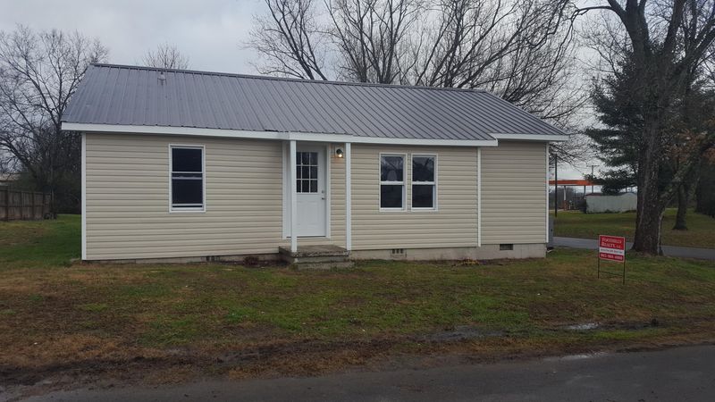 209 Walnut St, Greenback, TN 37742
