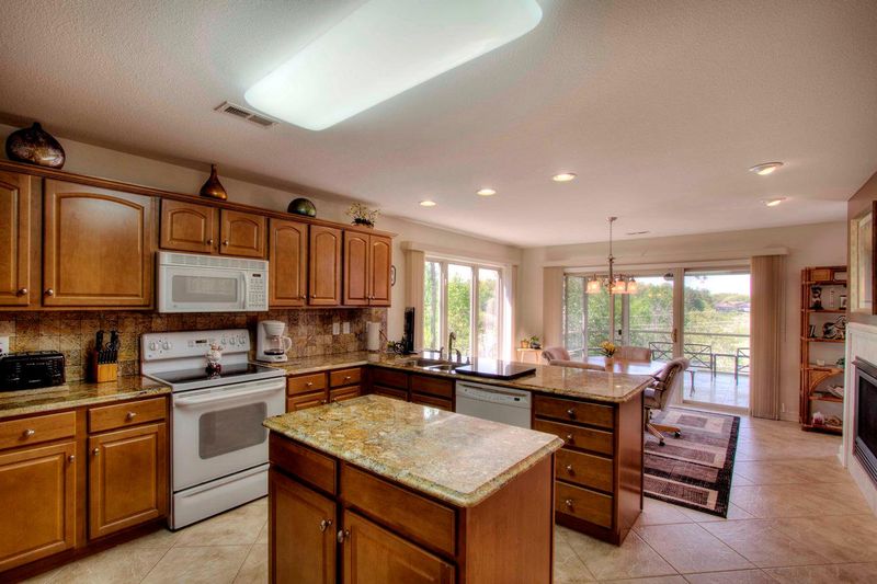 209 Walosi Ln, Loudon, TN 37774