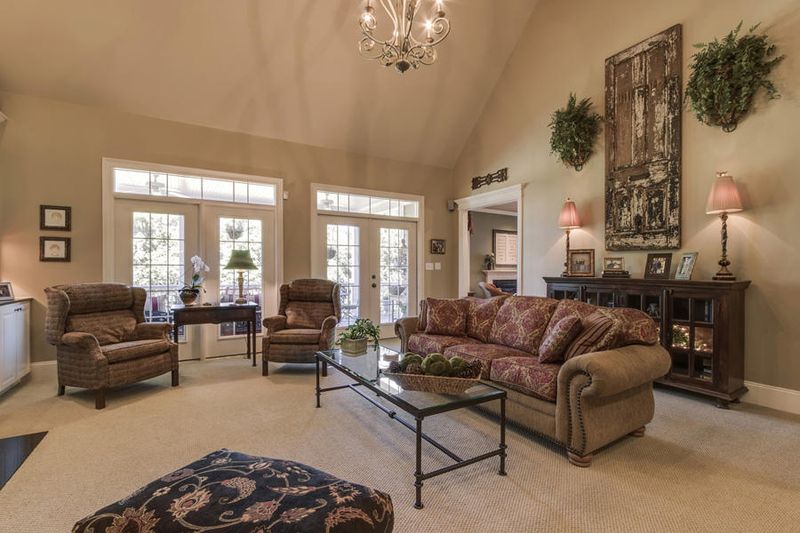 209 Windham Hill Rd, Knoxville, TN 37934