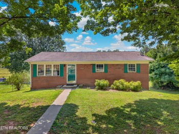 2090 Herron Dr, Morristown, TN 37813