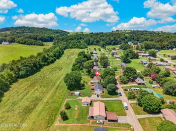 2090 Herron Dr, Morristown, TN 37813